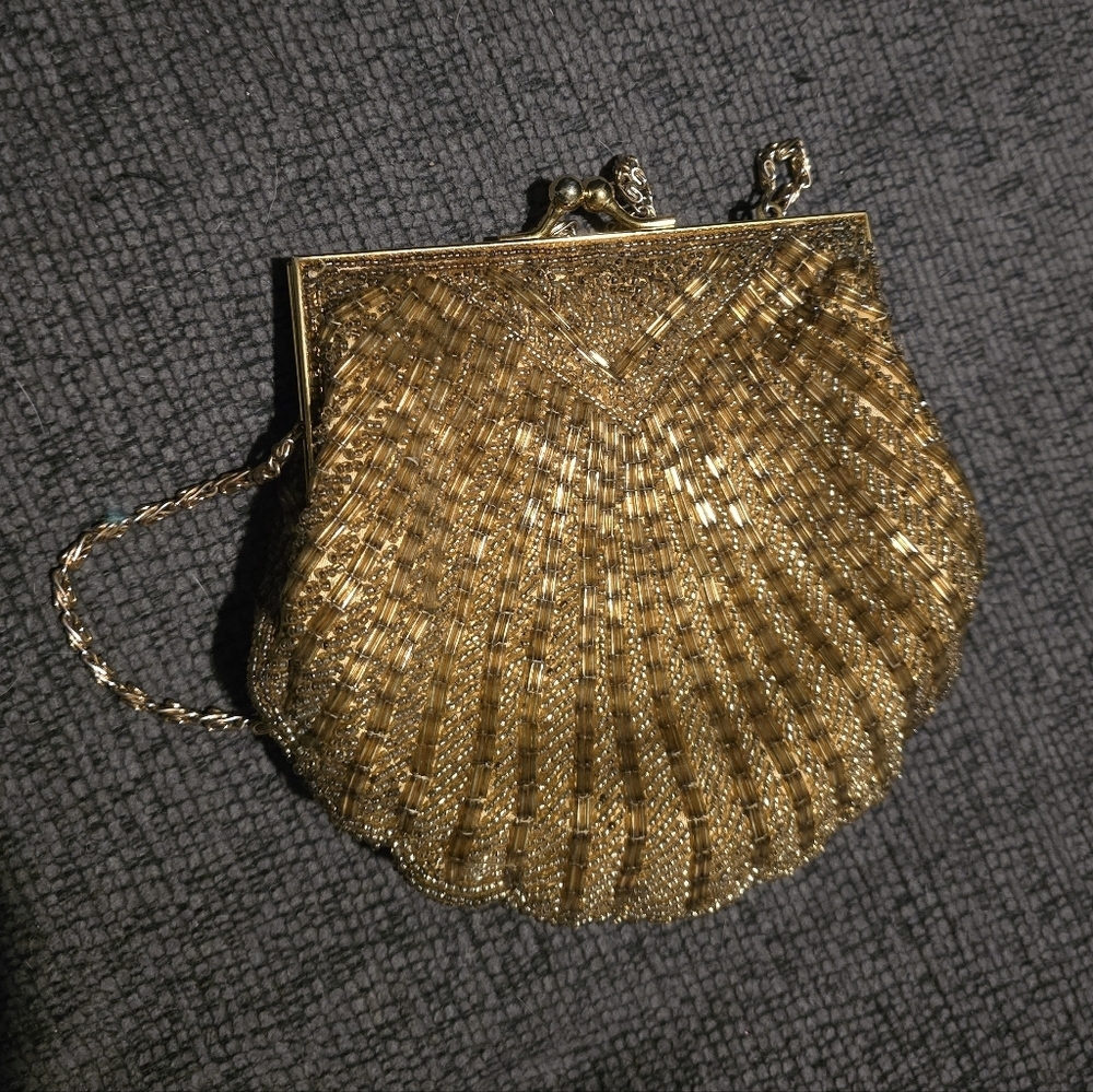 Valerie Stevens | Vintage Beaded Shell Evening Clutch Purse - Picture 2 of 6